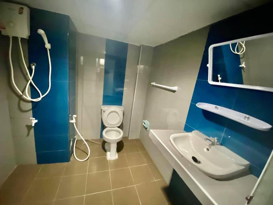 Pasawang Hotel Хатъяй Экстерьер фото
