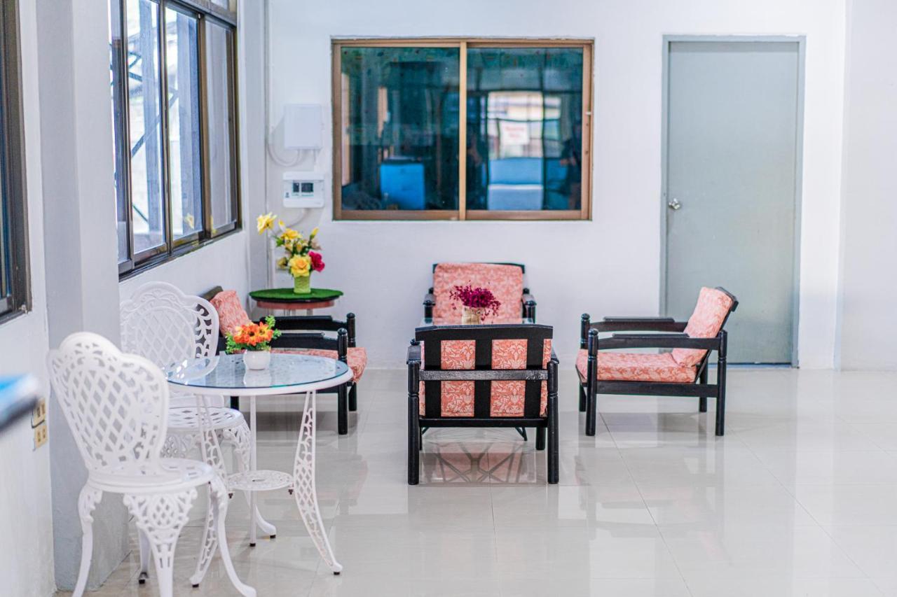 Pasawang Hotel Хатъяй Экстерьер фото